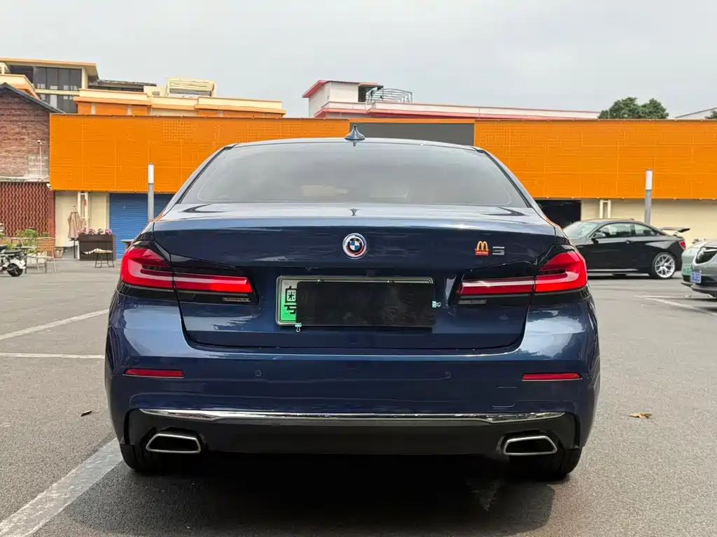 BMW 5 Series New Energy 2022 — фото 17
