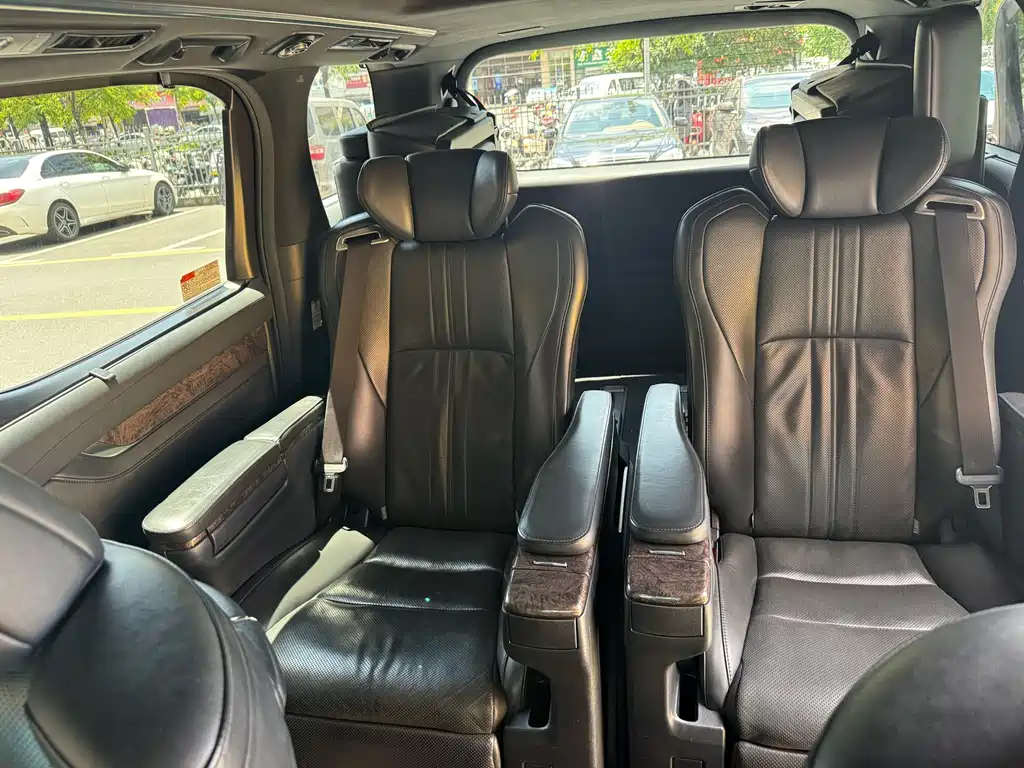 Toyota Alphard 2018
