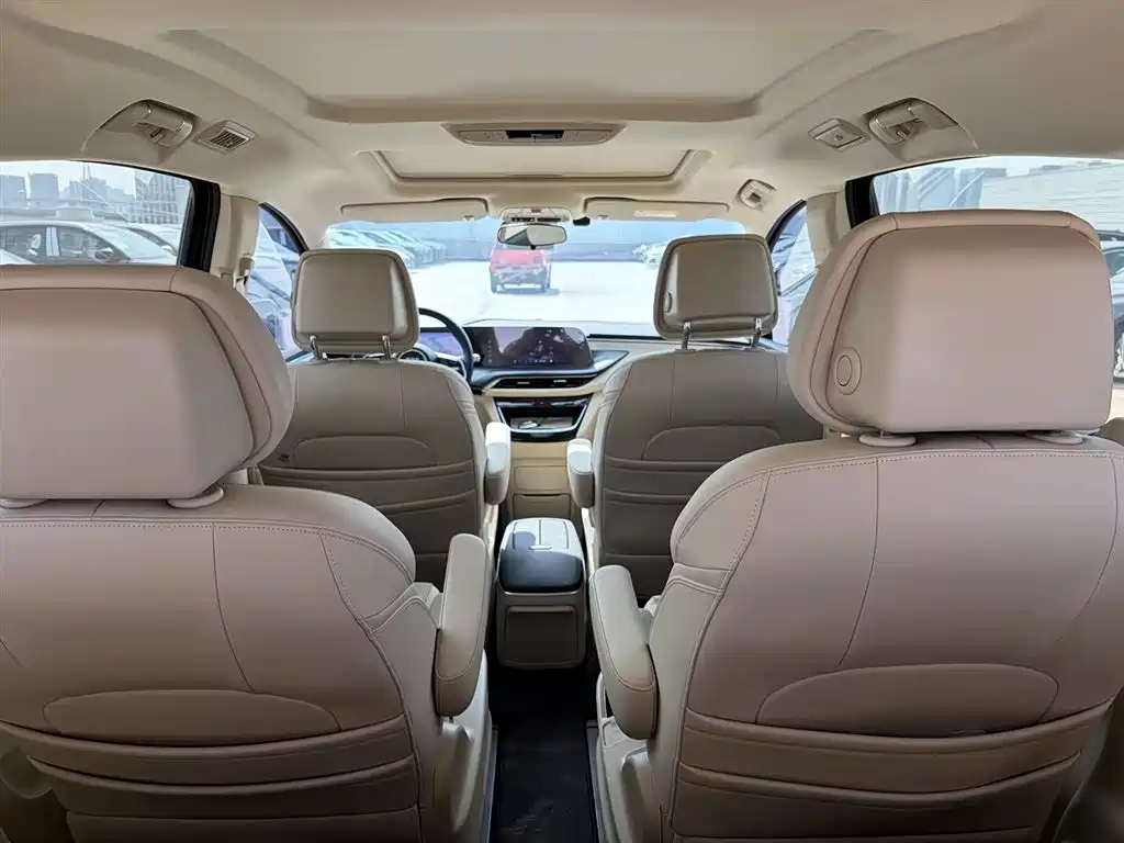 Buick GL8 Hybrid 2025 — фото 15
