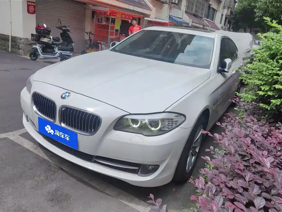 BMW 5 Series 2013 — фото 1