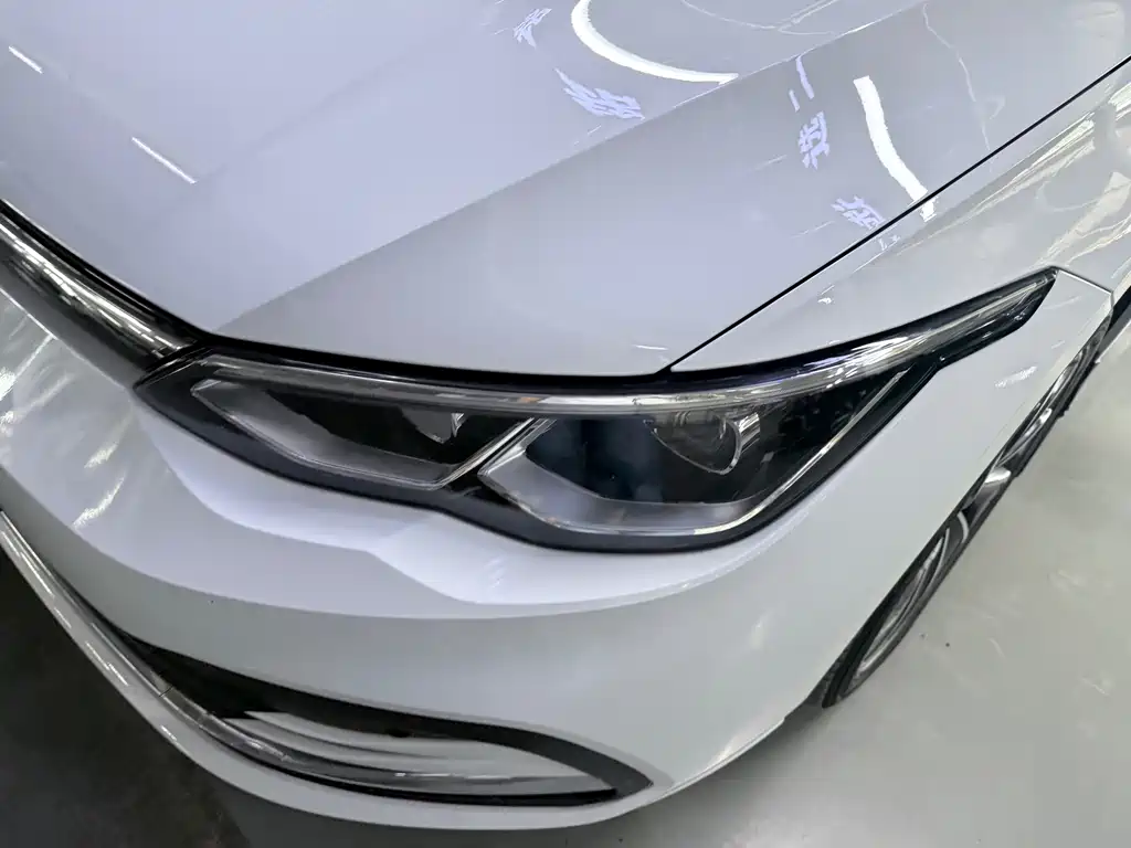 Volkswagen Golf 2023