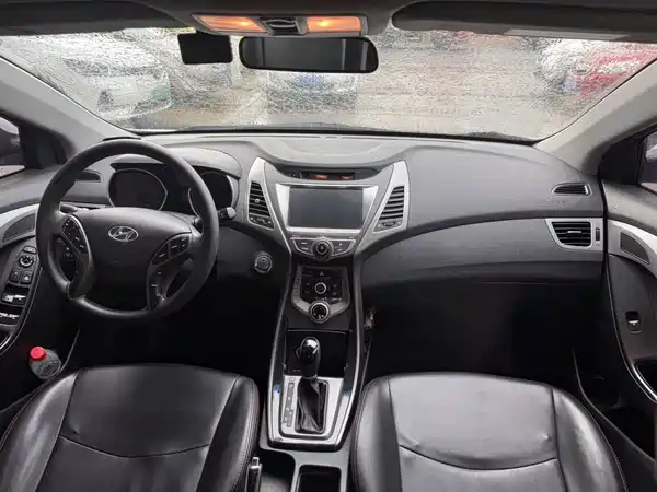 Hyundai Elantra Langdong 2016