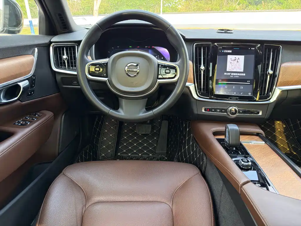 Volvo S90 2022 — фото 16