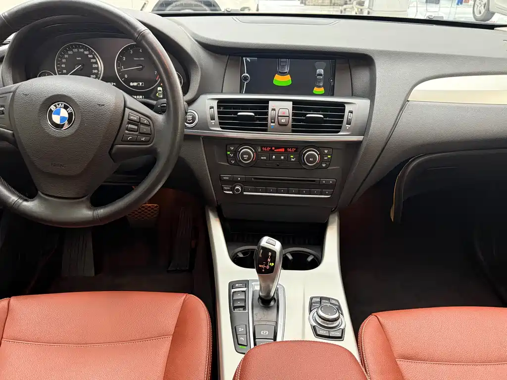 BMW X3 2013 — фото 23