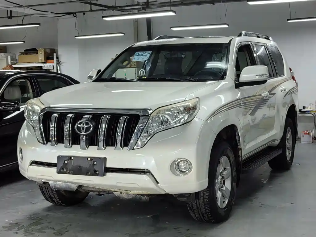 Toyota Prado 2016 — фото 1