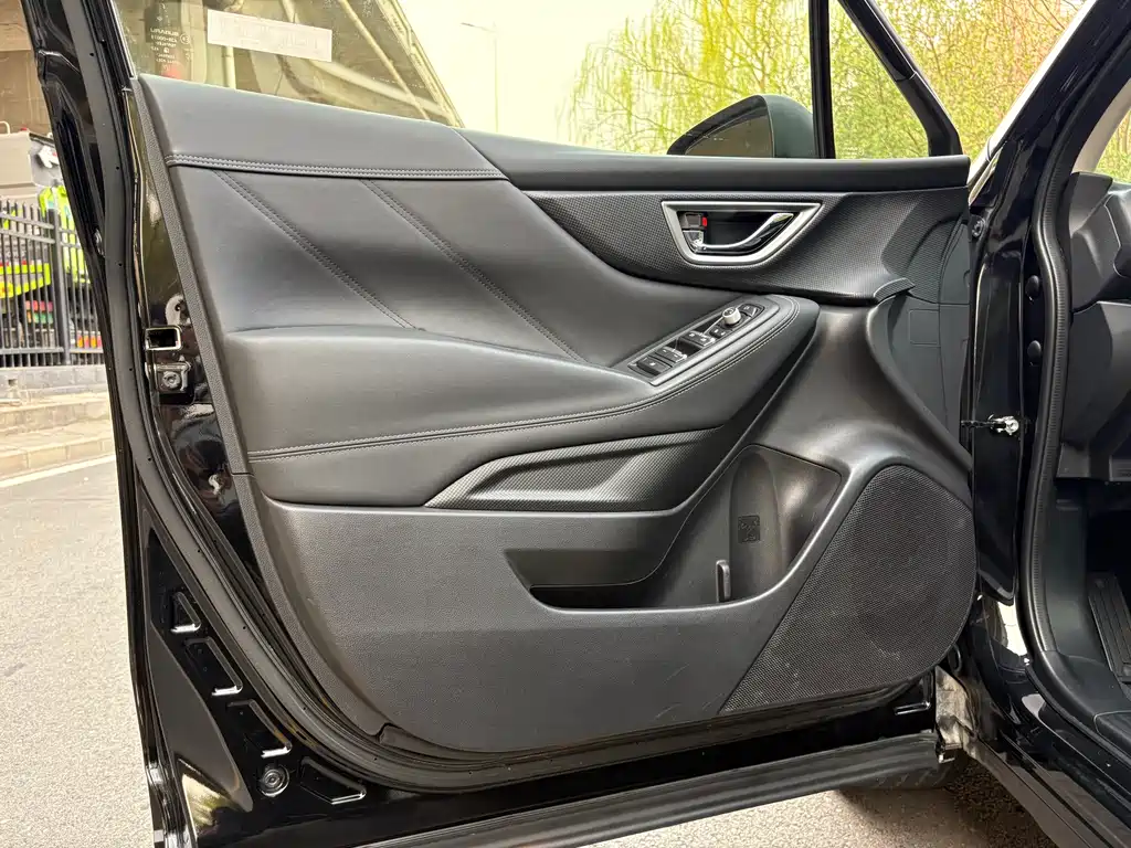 Subaru Forester 2020 — фото 17