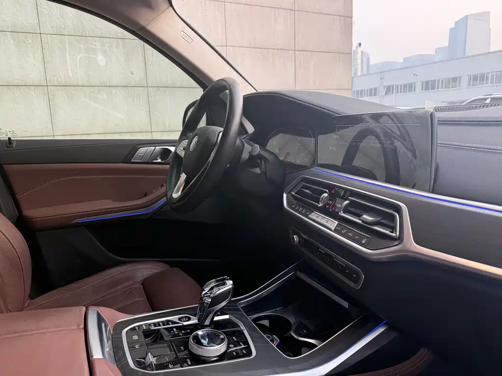 BMW X7 2022 — фото 16