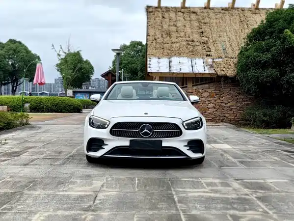 Mercedes-Benz E-Class 2021
