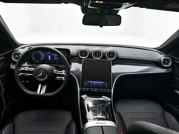 Mercedes-Benz C-Class 2025
