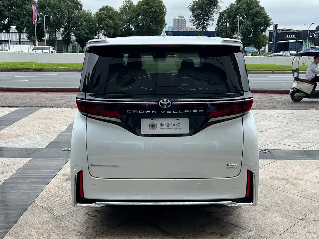 Toyota Vellfire — фото 23