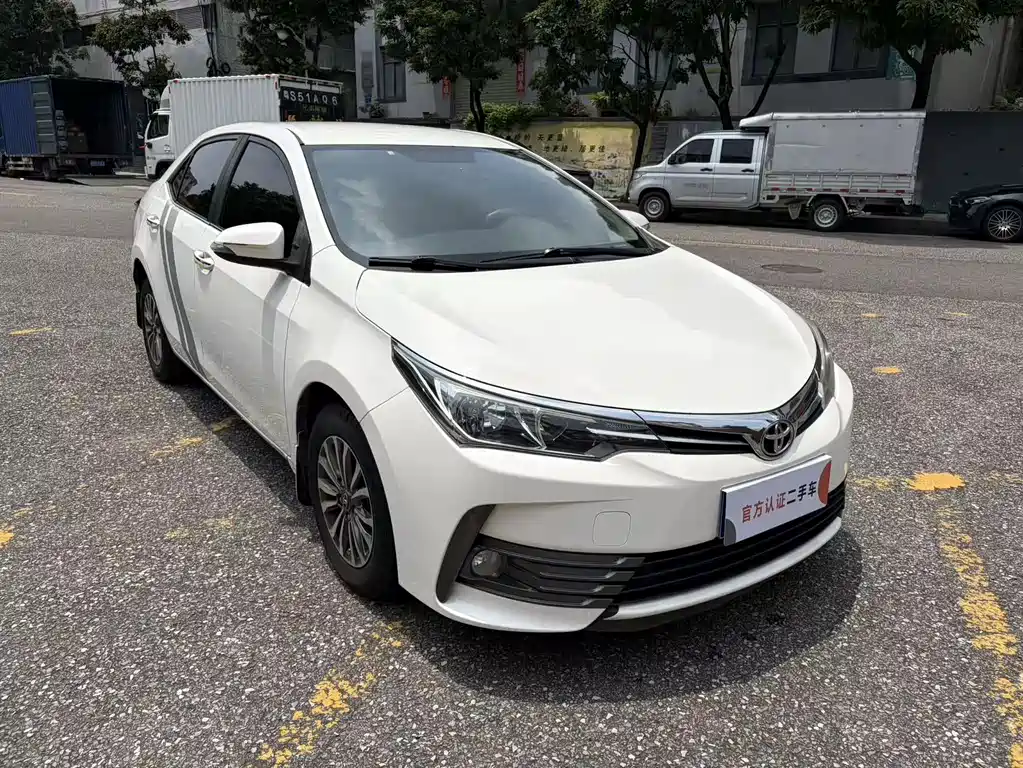 Toyota Corolla 2019 — фото 3