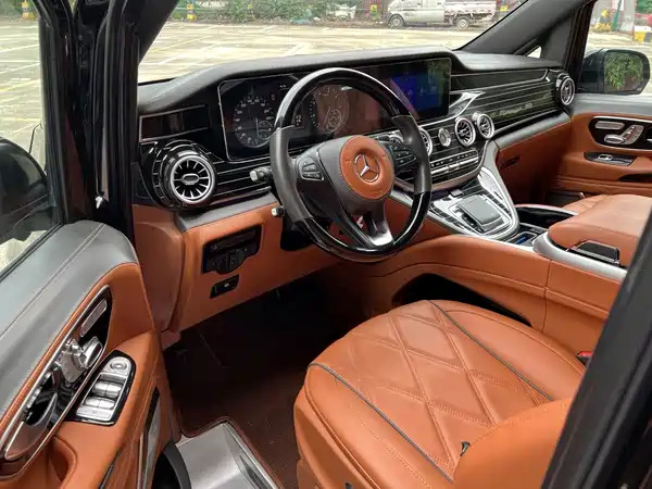 Mercedes-Benz Vito 2023