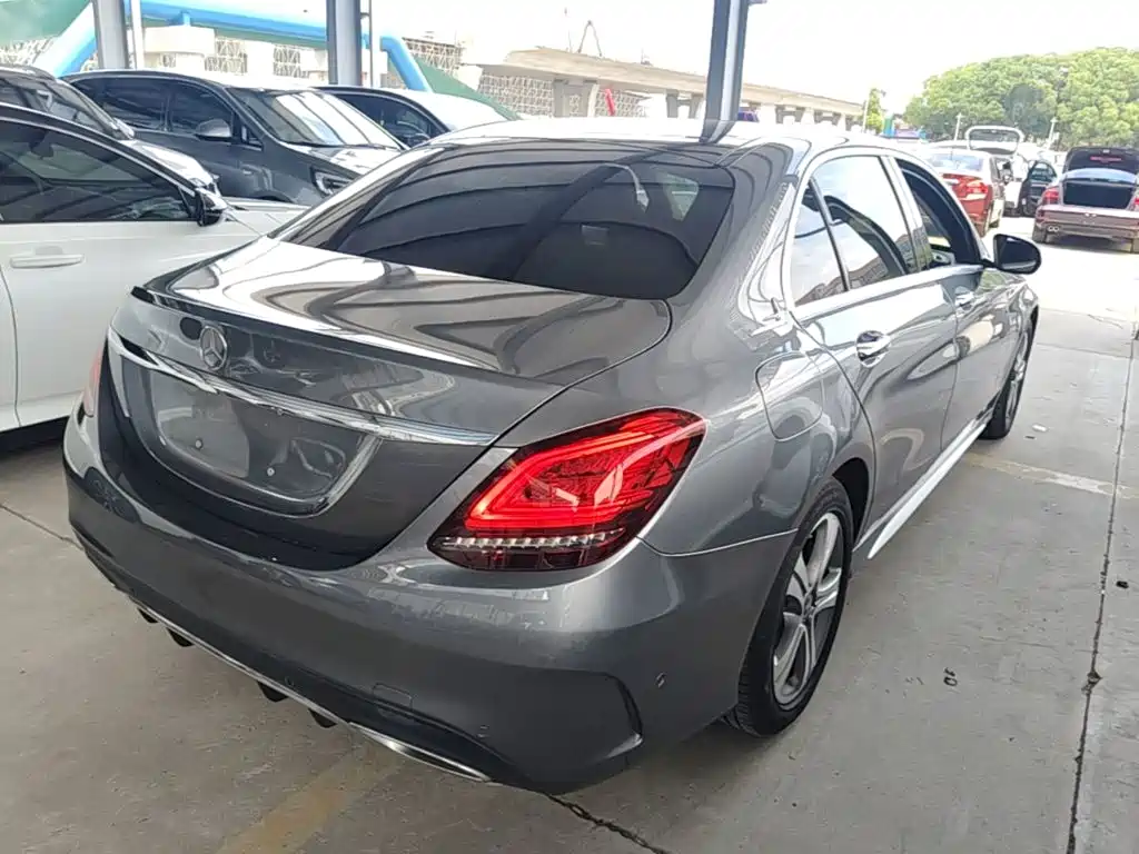Mercedes-Benz C-Class 2020