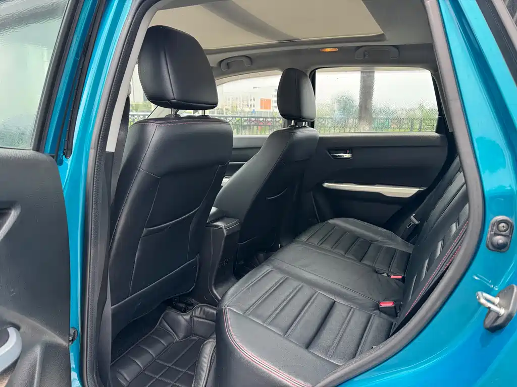 Suzuki Vitara 2016 — фото 6