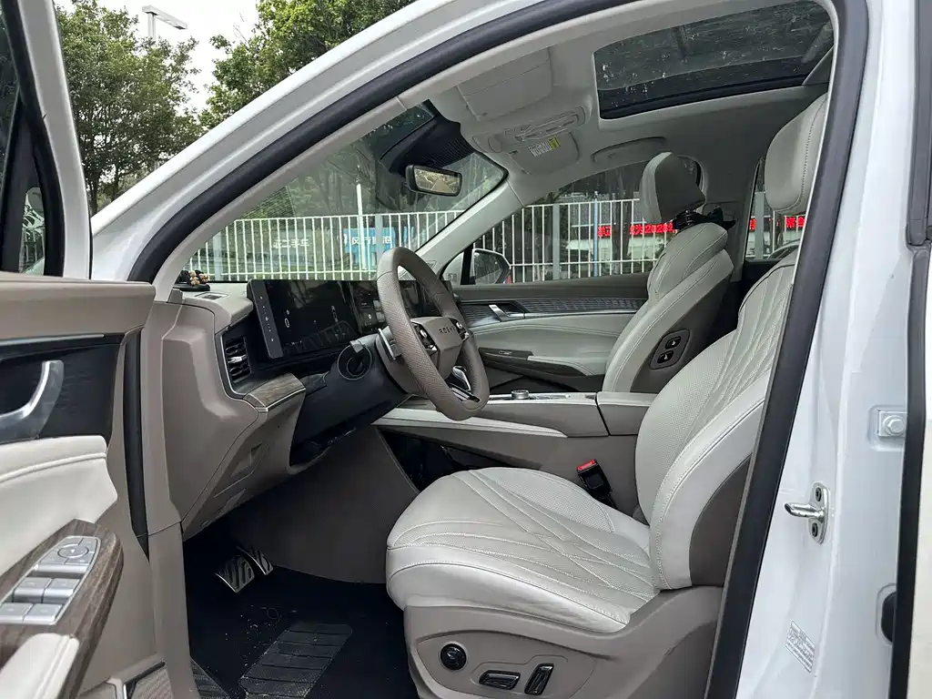 Roewe RX9 2023