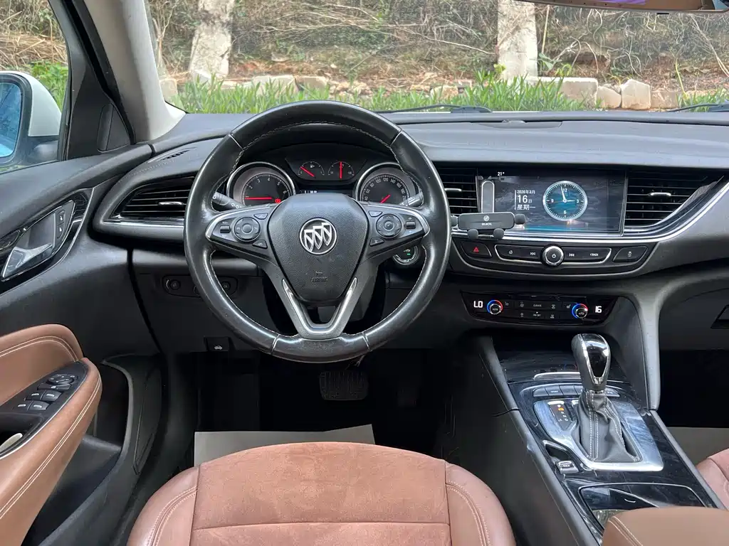Buick Regal 2020 — фото 17