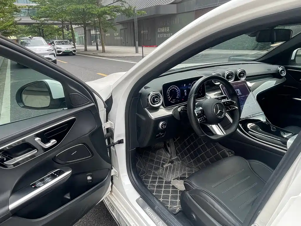 Mercedes-Benz C-Class 2022 — фото 6