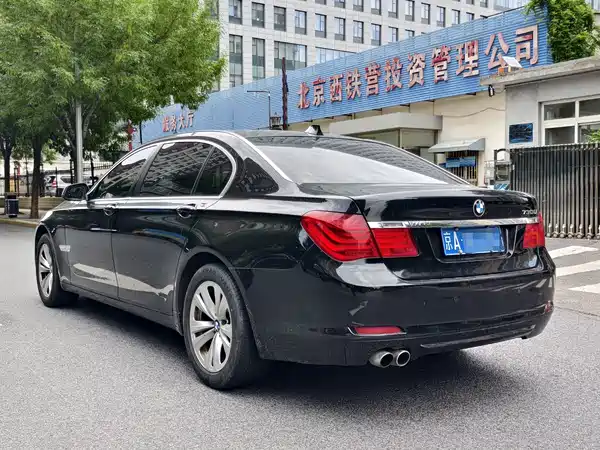 BMW 7 Series 2009