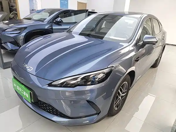 BYD Seal 05 DM-i 2025