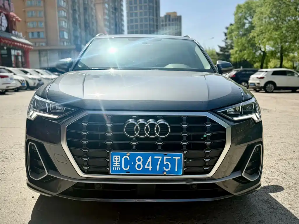 Audi Q3 2021 — фото 2