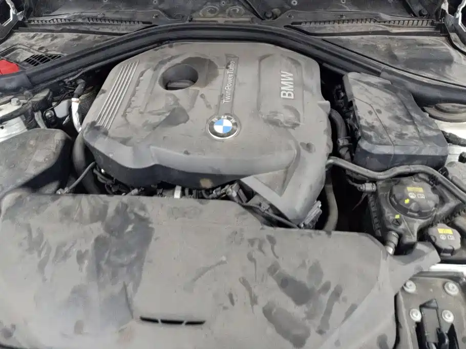 BMW 3 Series 2018 — фото 10