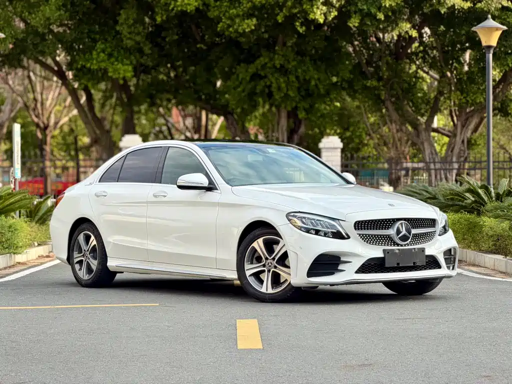 Mercedes-Benz C-Class 2020 — фото 3