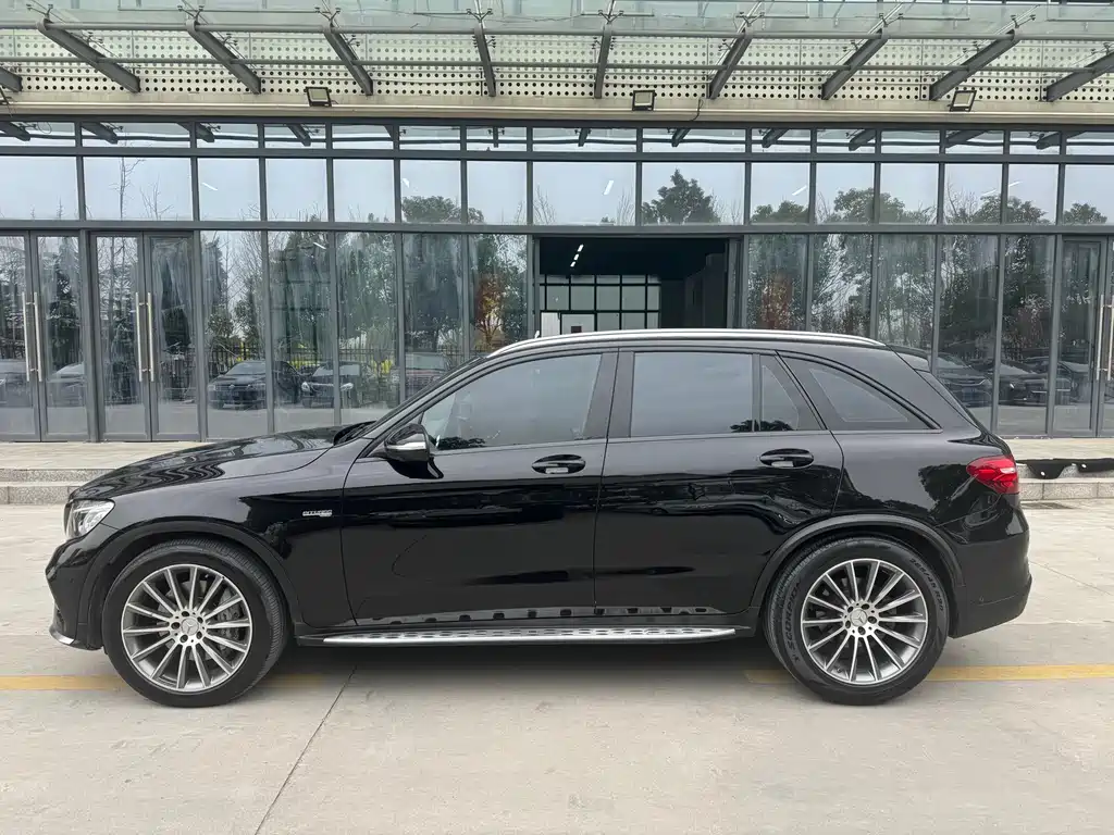 Mercedes-Benz GLC AMG 2017 — фото 4