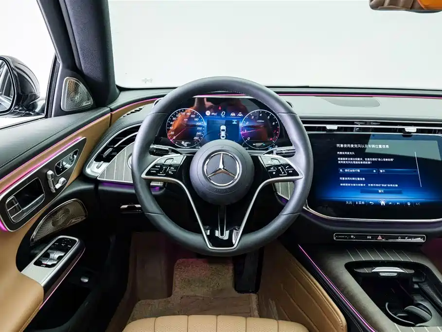 Mercedes-Benz E-Class 2025 — фото 19