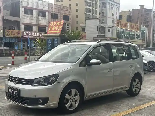 Volkswagen Touran 2014