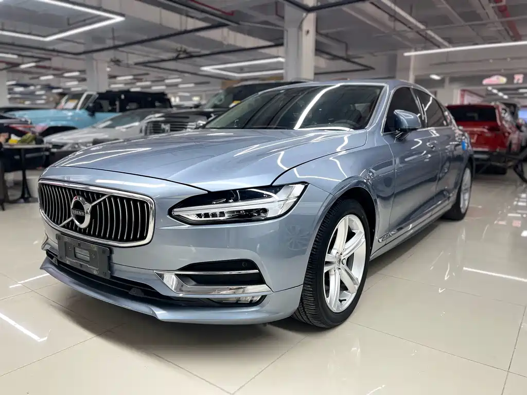 Volvo S90 2019 — фото 1