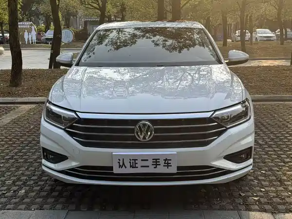 Volkswagen Sagitar 2022