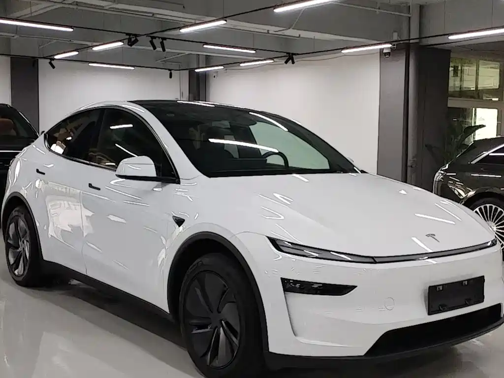 Tesla Model Y 2026