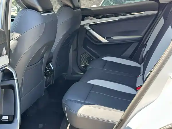 Geely Boyue L 2023