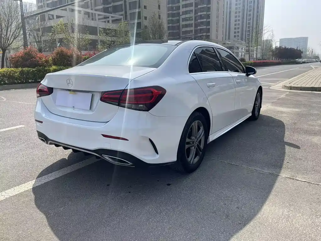 Mercedes-Benz A-Class 2021 — фото 10