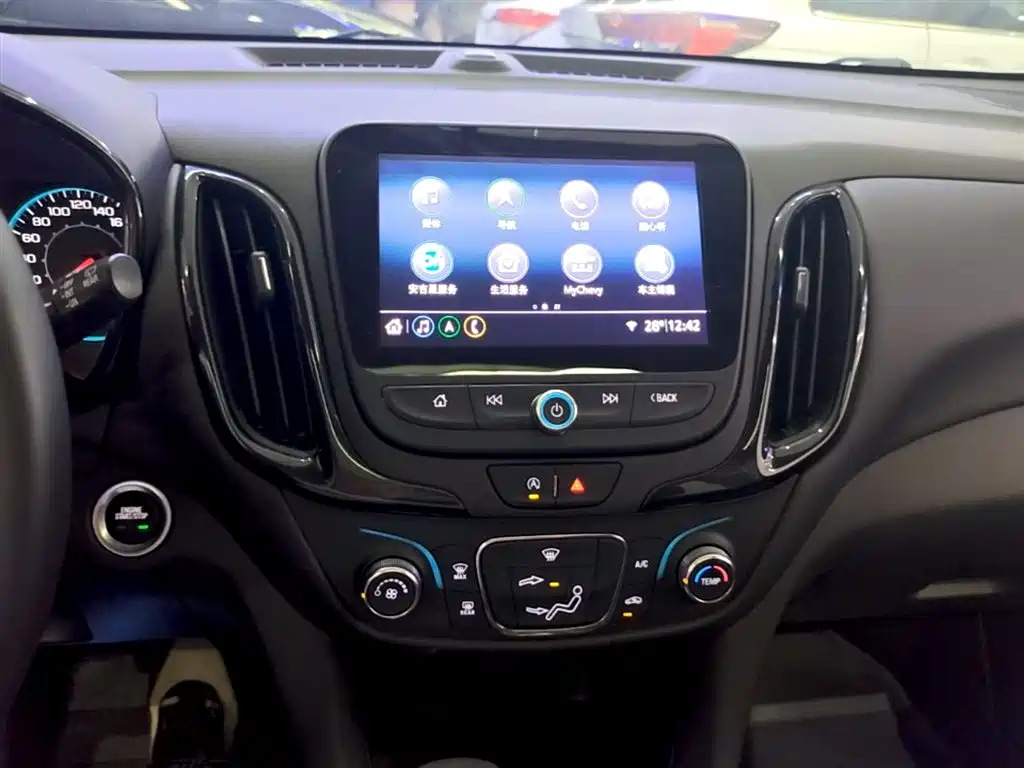 Chevrolet Equinox 2022 — фото 13