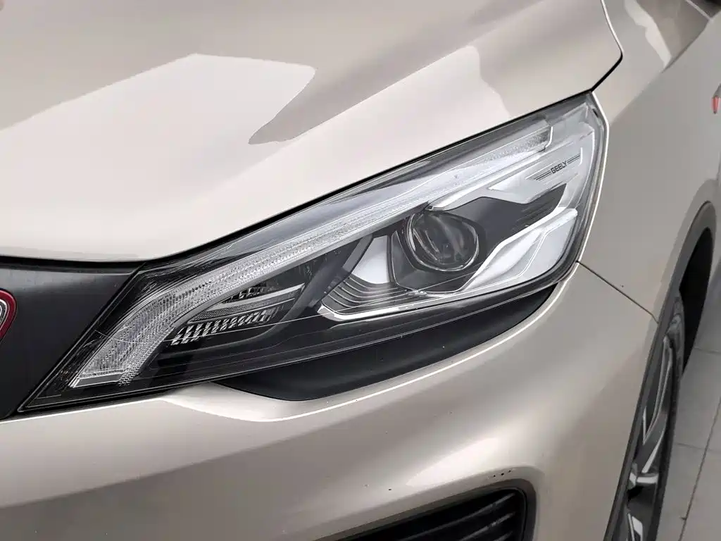 Geely Emgrand GS 2019