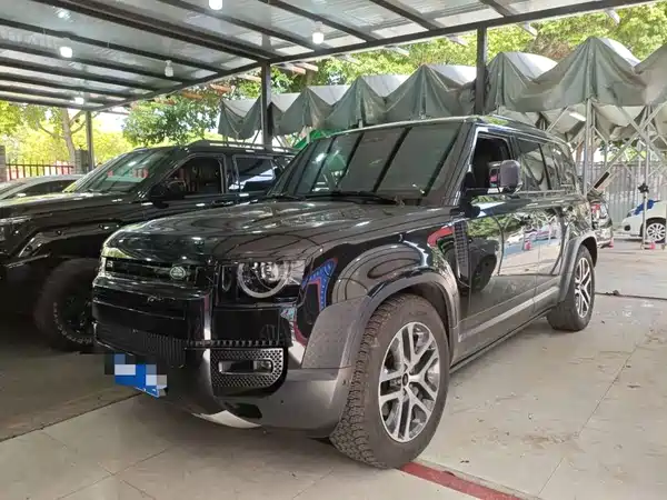 Land Rover Defender 2022