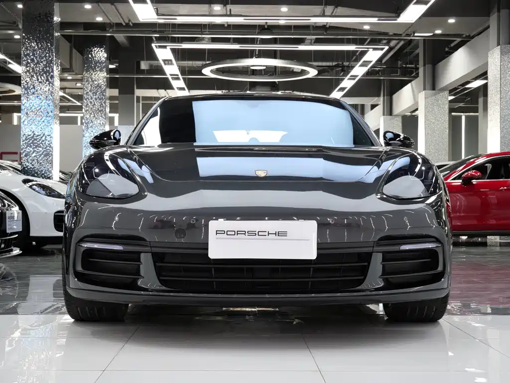 Porsche Panamera 2018 — фото 2