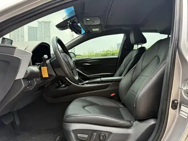 Toyota Avalon 2021