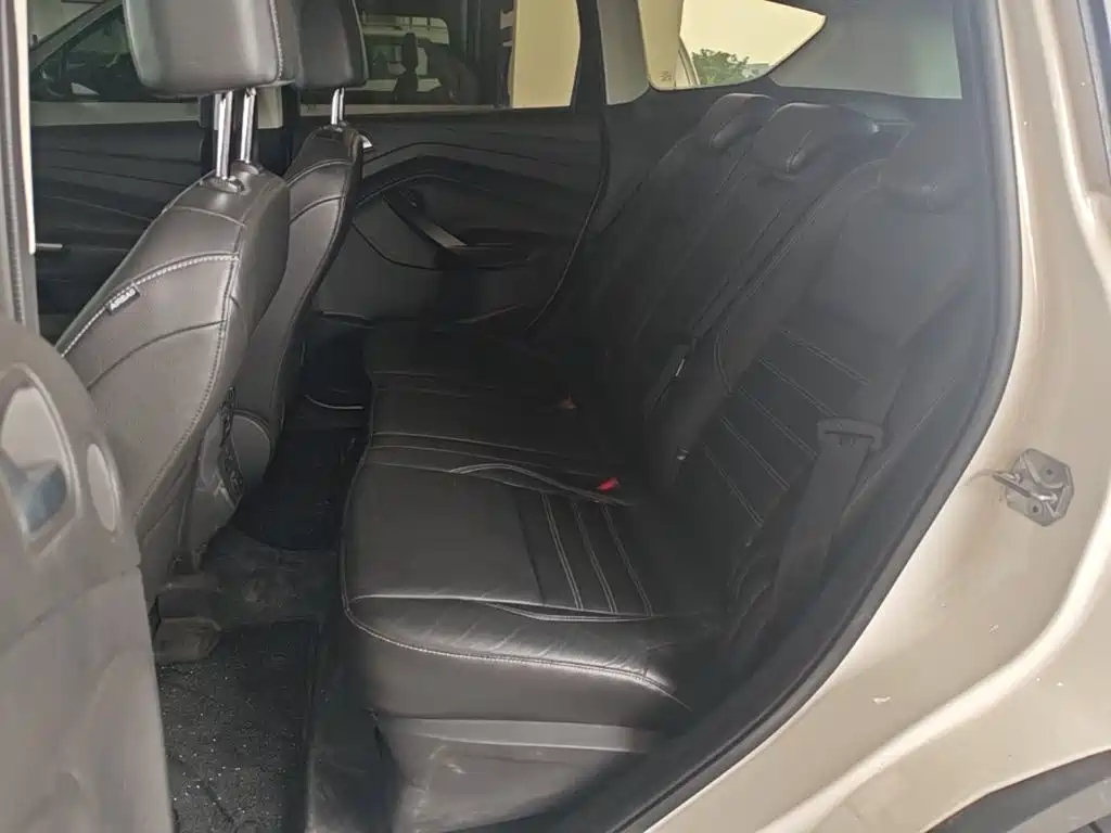 Ford Kuga 2017 — фото 17