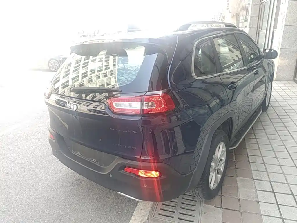 Jeep Cherokee 2018