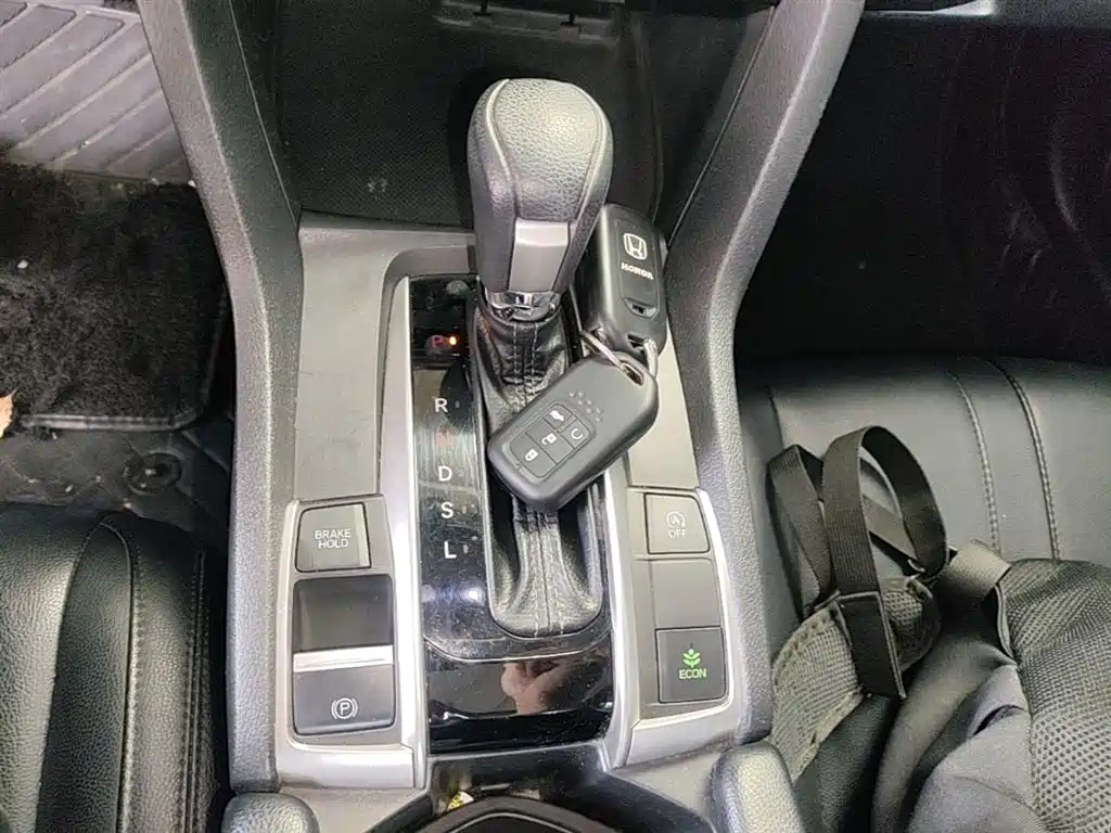 Honda Civic 2020 — фото 14