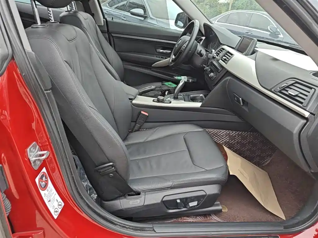 BMW 3 Series GT 2015 — фото 25