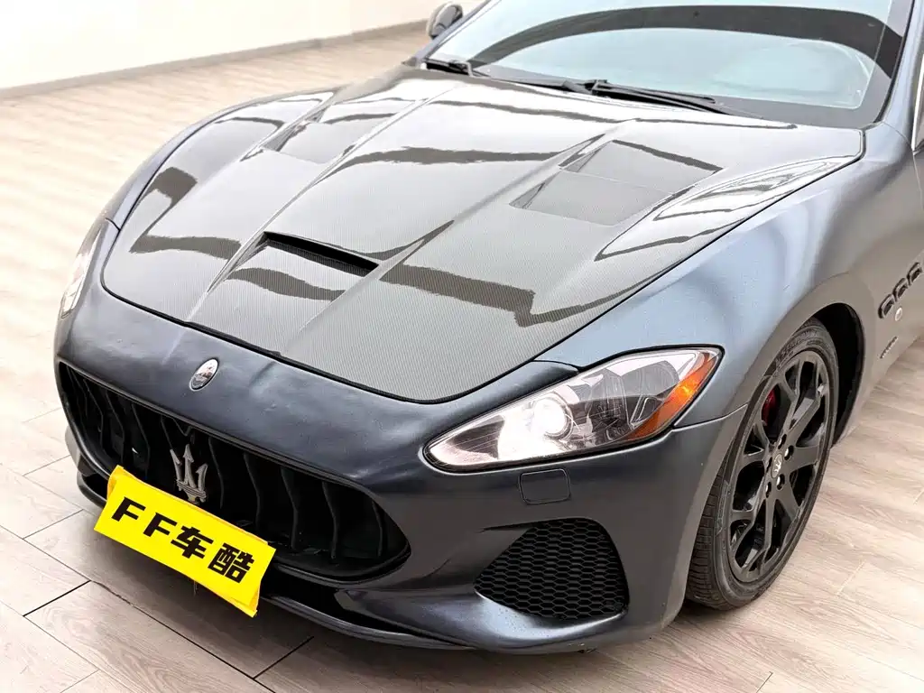 Maserati Granturismo 2012 — фото 9