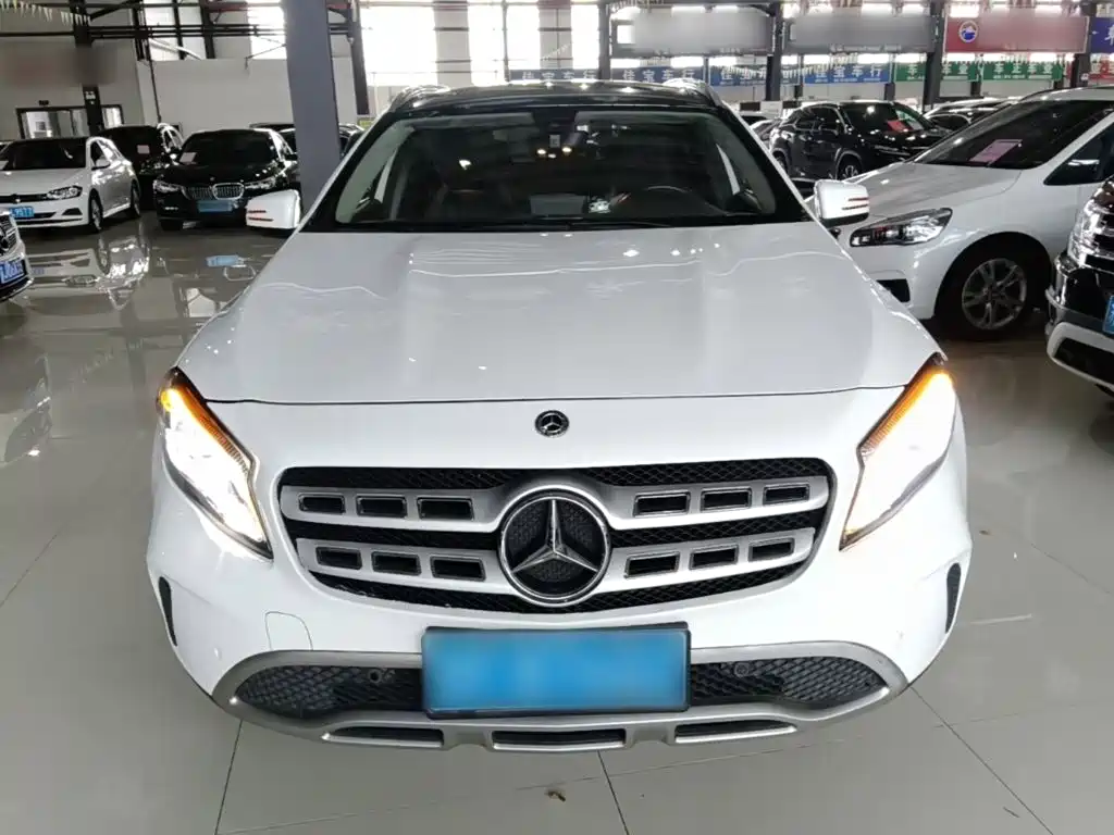 Mercedes-Benz GLA 2019