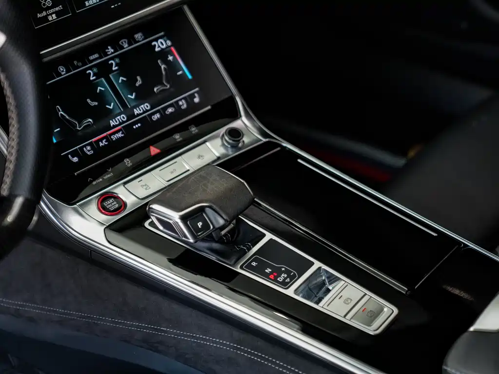 Audi RS 7 2021 — фото 11