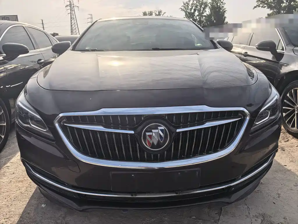 Buick LaCrosse 2018 — фото 2