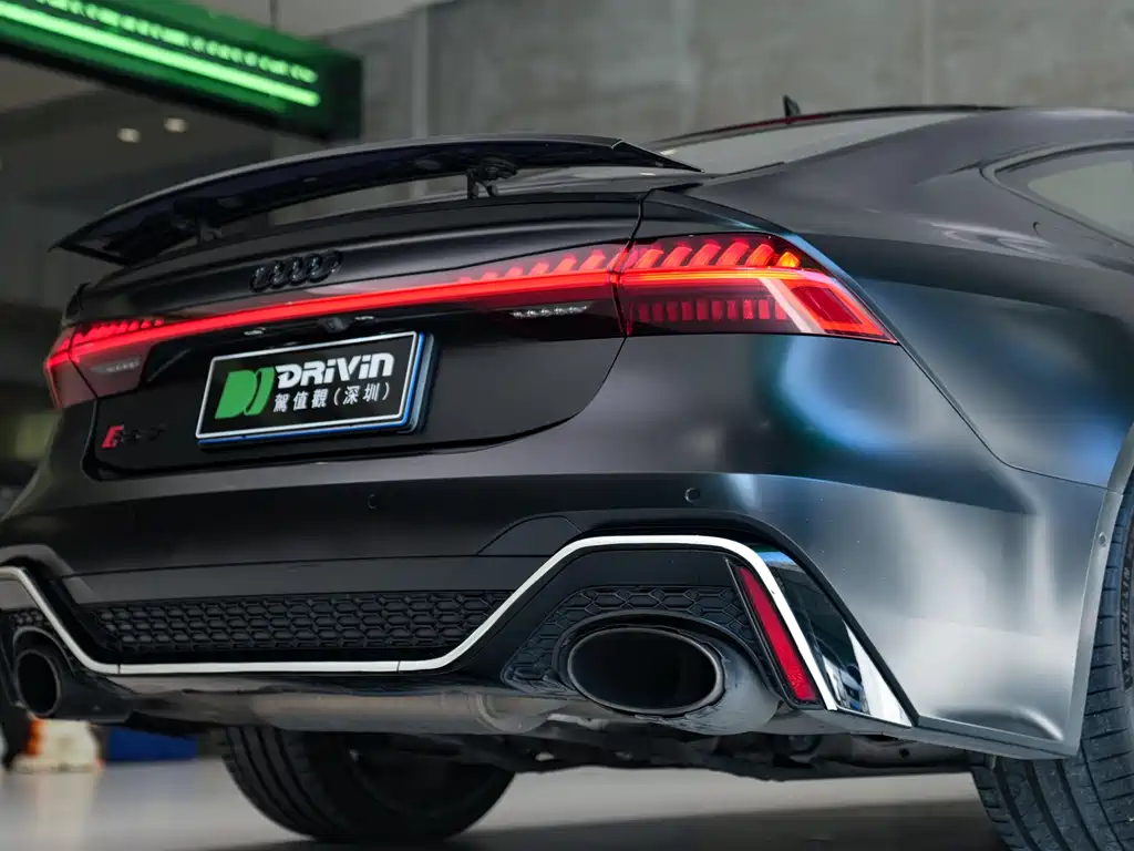 Audi RS 7 2021 — фото 16