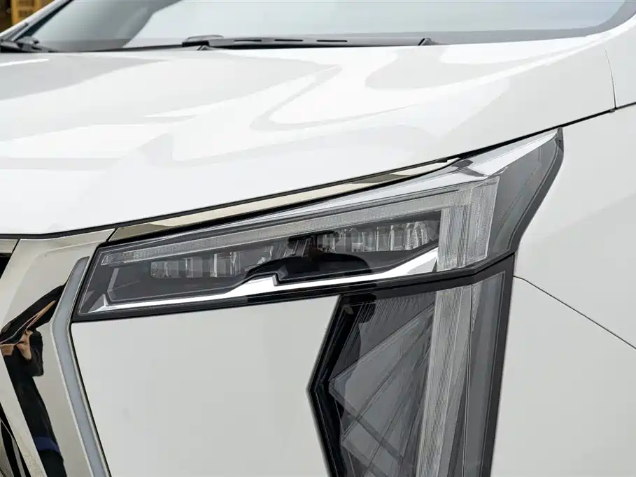 GAC Motor Trumpchi M8 2025 — фото 9