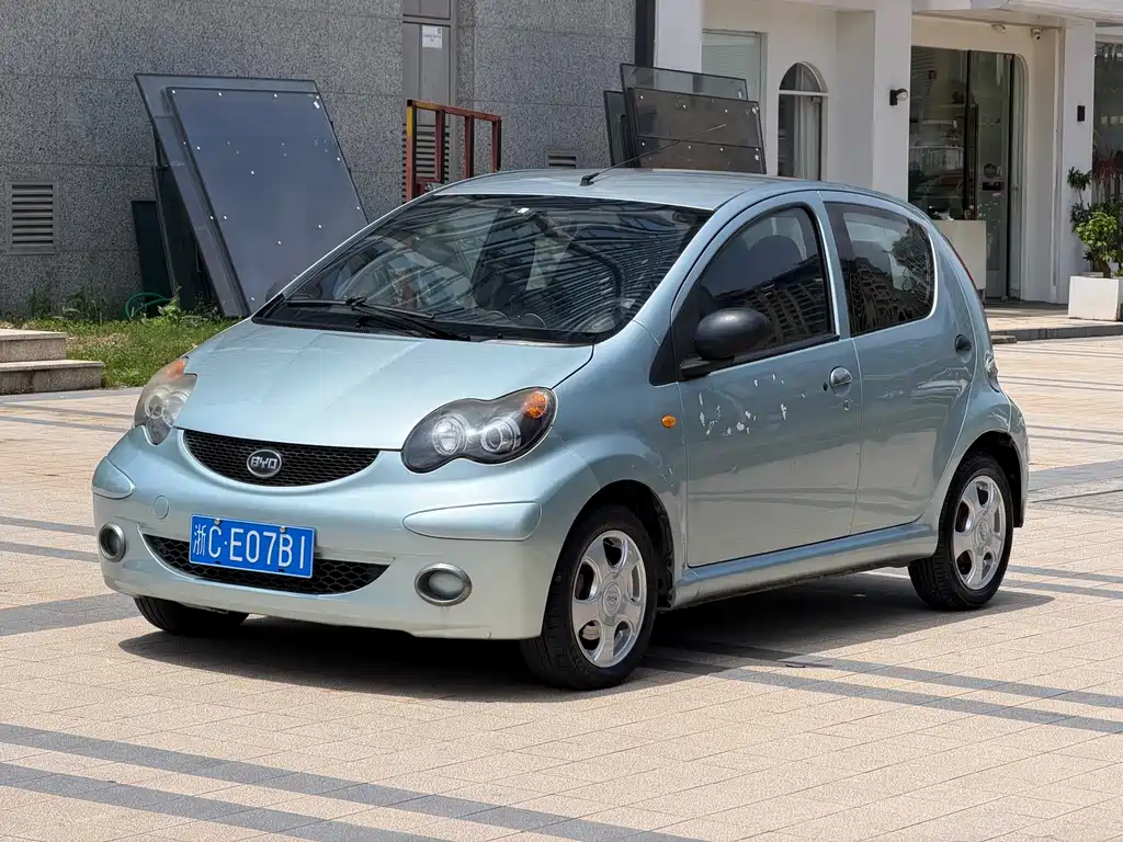BYD F0 2015